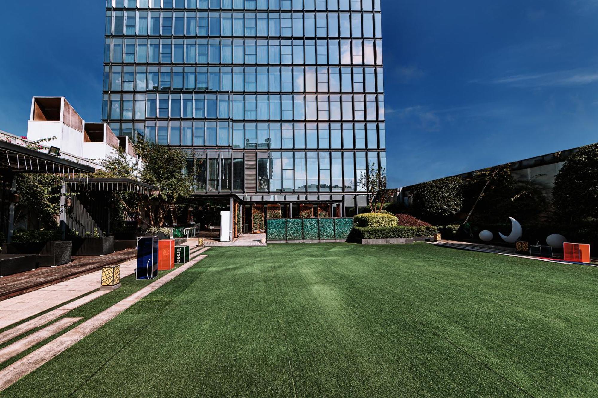Отель Crowne Plaza Yibin By Ihg Экстерьер фото